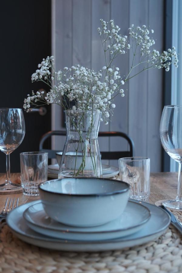 Modern Apartment In Henningsvær Buitenkant foto