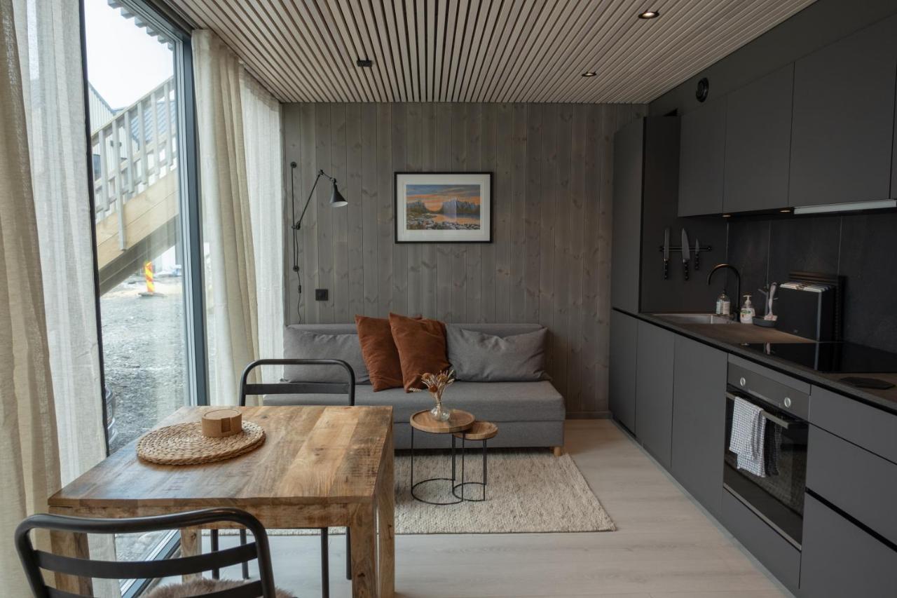 Modern Apartment In Henningsvær Buitenkant foto